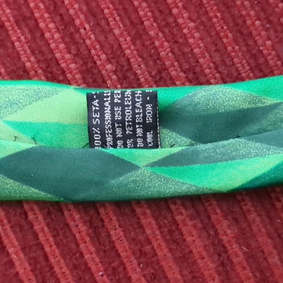 Versus Gianni Versace Silk Tie - Picture 4 of 4